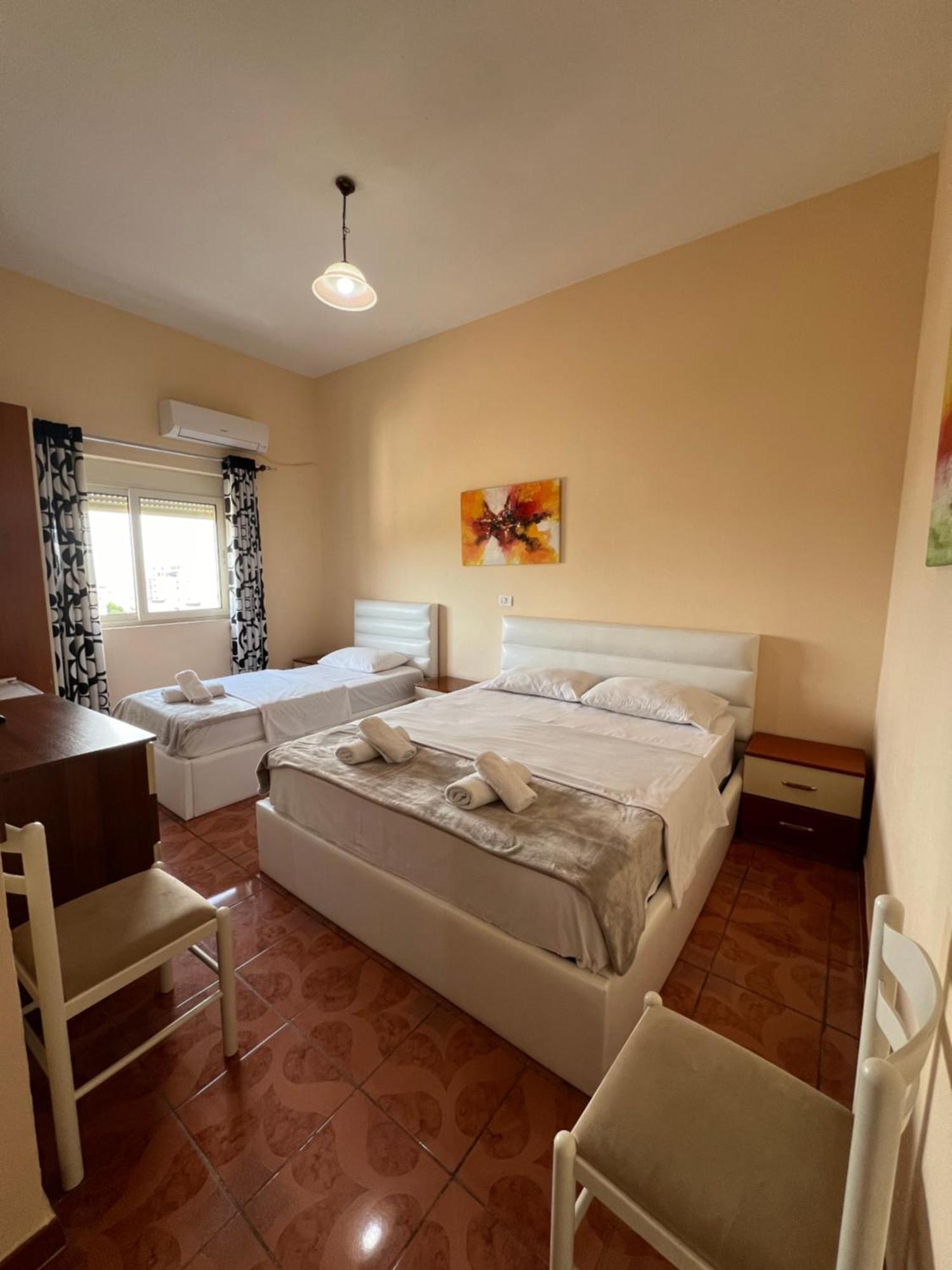 Vila 3 Rooms Durres Exterior photo
