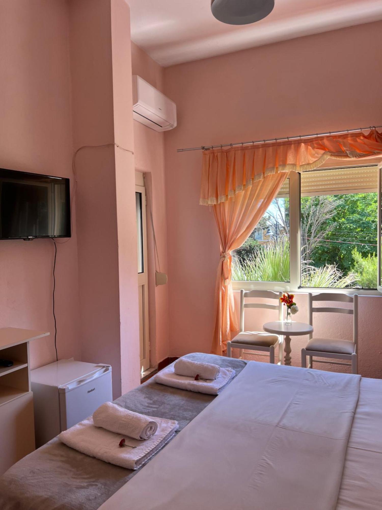 Vila 3 Rooms Durres Exterior photo