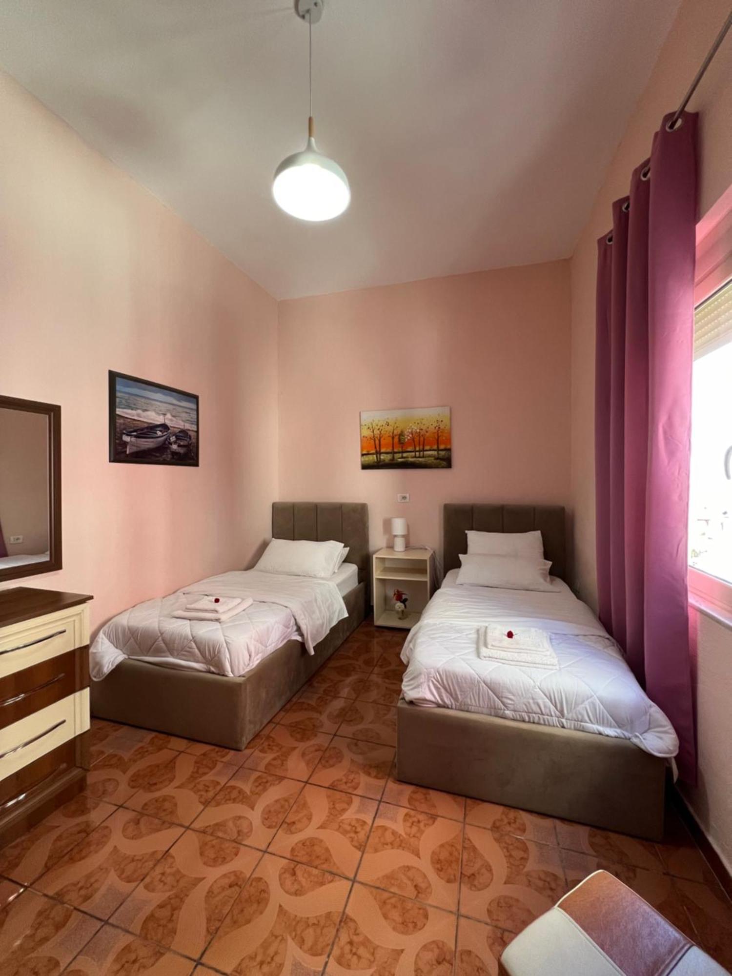 Vila 3 Rooms Durres Exterior photo